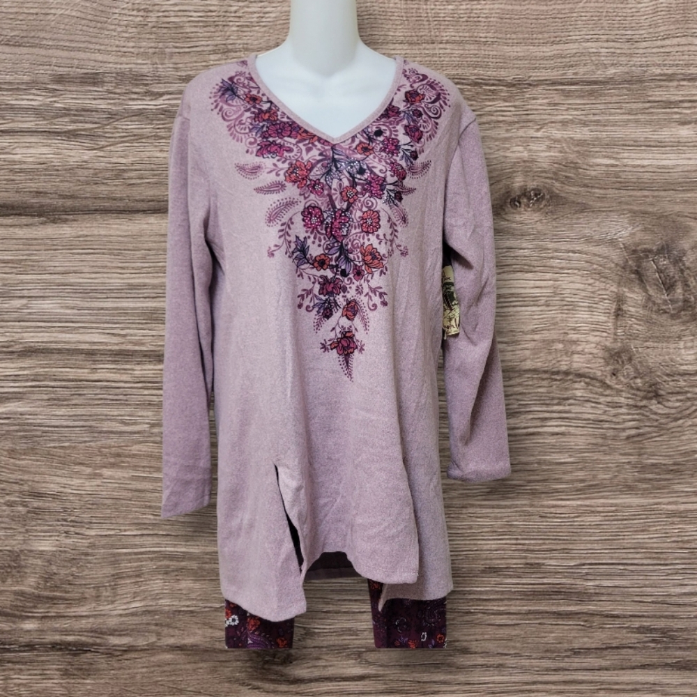 One World Purple Paisley Tunic With Leggins Set - NWT - Picture 4 of 6